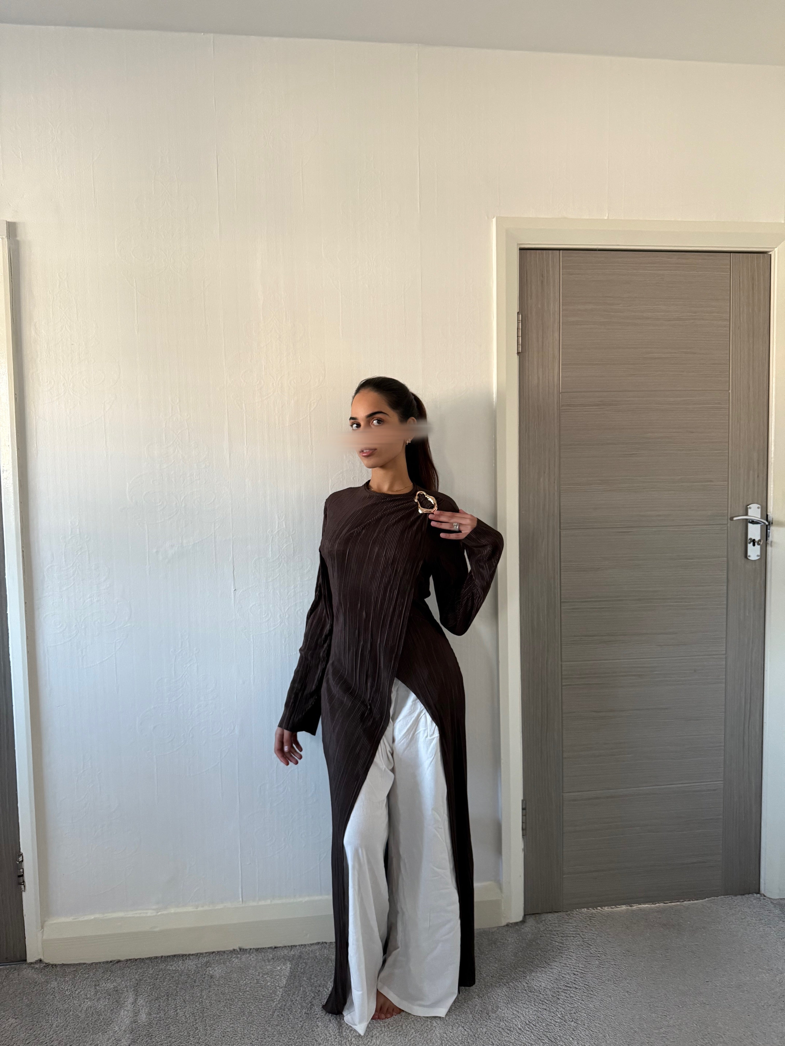 Trim detail pleated asymmetric modest long top