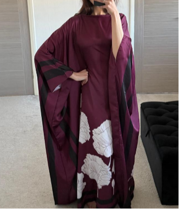 Batwing satin dress in flower
