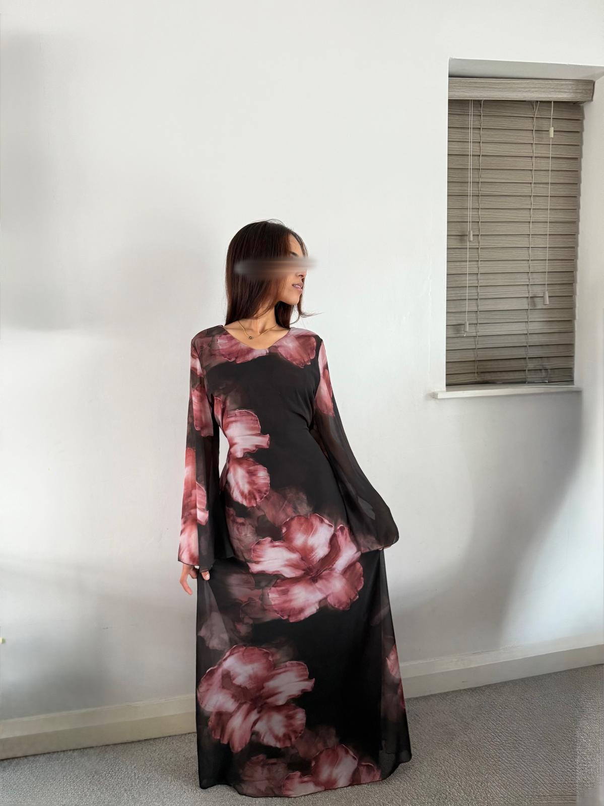 Tie back chiffon dress in dark bloom