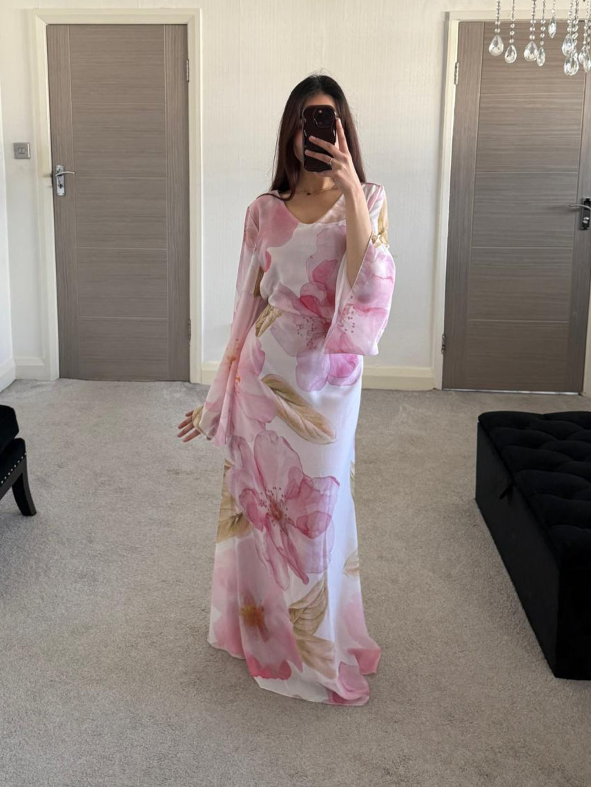 Tie back chiffon dress in floral white
