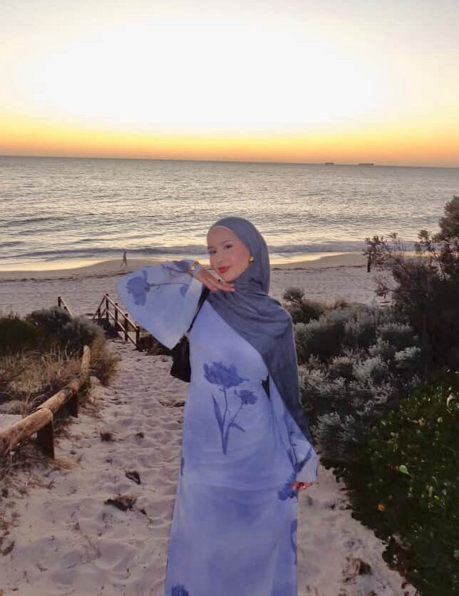 ameena_blue.jpg