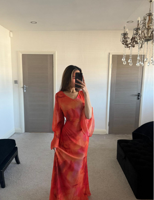 chiffondressorange.png