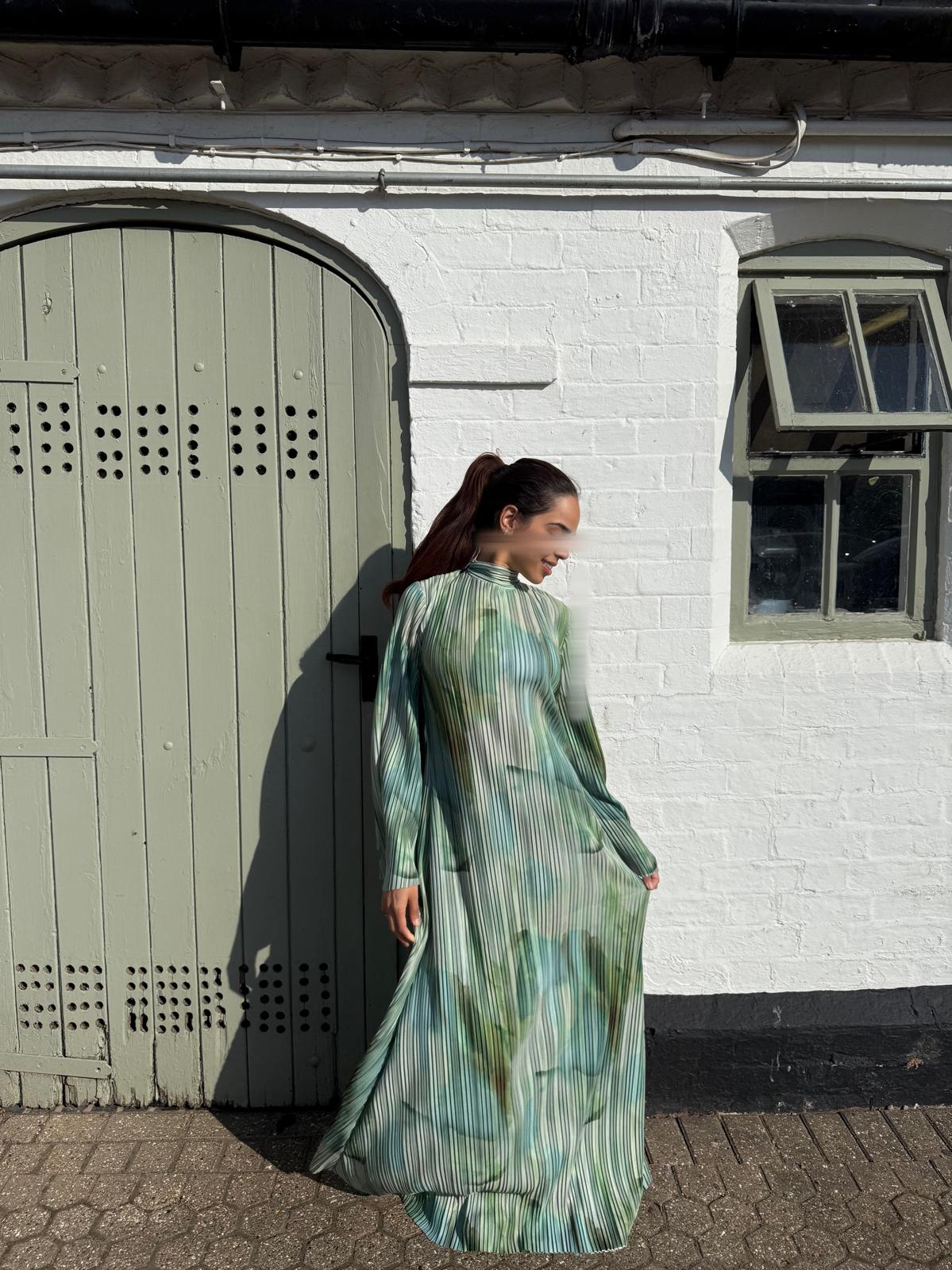 Tie back neck detail pleated maxi dress in green ombre