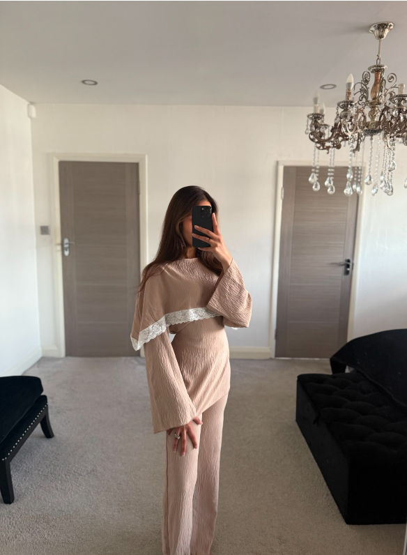 Woven tie back top with lace trim and trouser