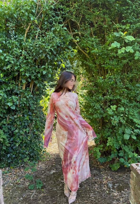 Seam detail split sleeve modest mesh maxi in pretty pink ombres