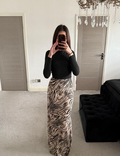 Zebra print pleated maxi skirt