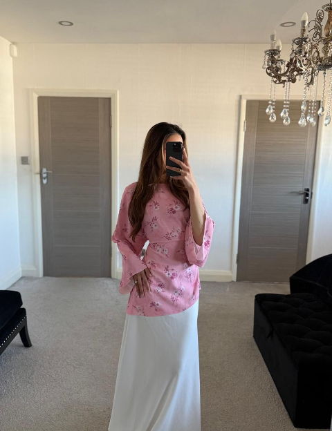 prettypinktop_1dc2fd1a-9283-4307-bc53-1540042d53df.png