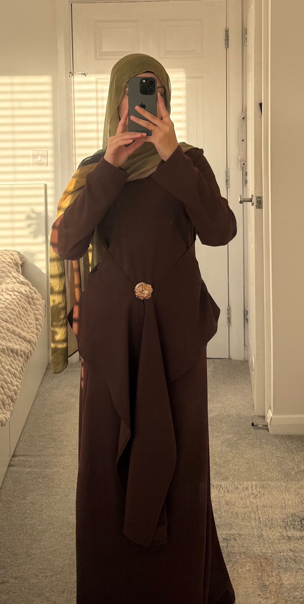 Flow & trim detail top with a line skirt in espresso brown