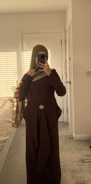 Flow & trim detail top with a line skirt in espresso brown