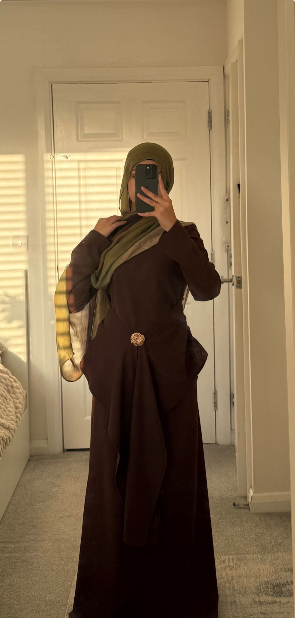 Flow & trim detail top with a line skirt in espresso brown