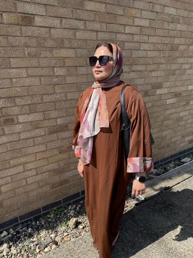 Contrast cuff abaya with matching scarf